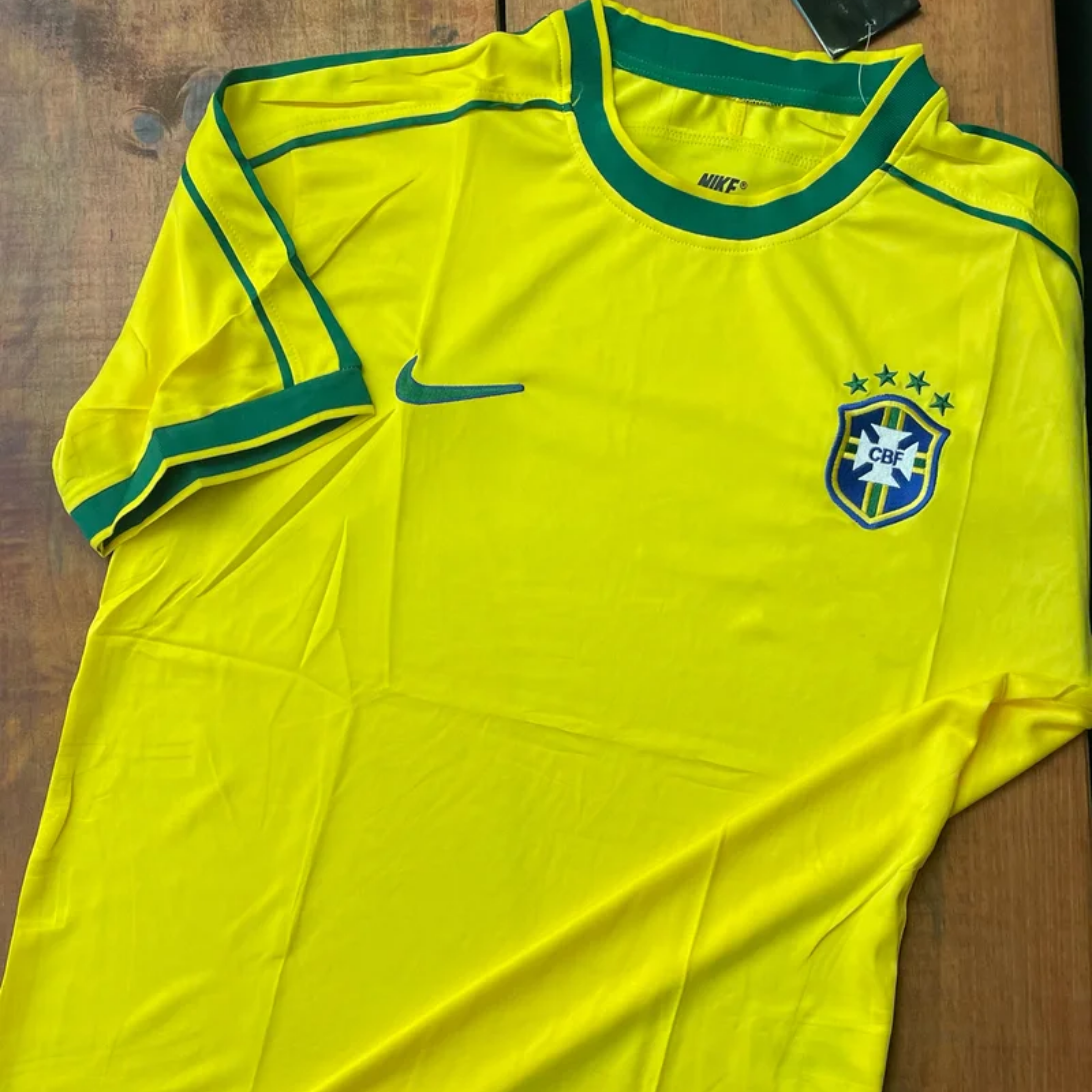 Camisa Retrô Brasil Copa do Mundo 1998 Amarela
