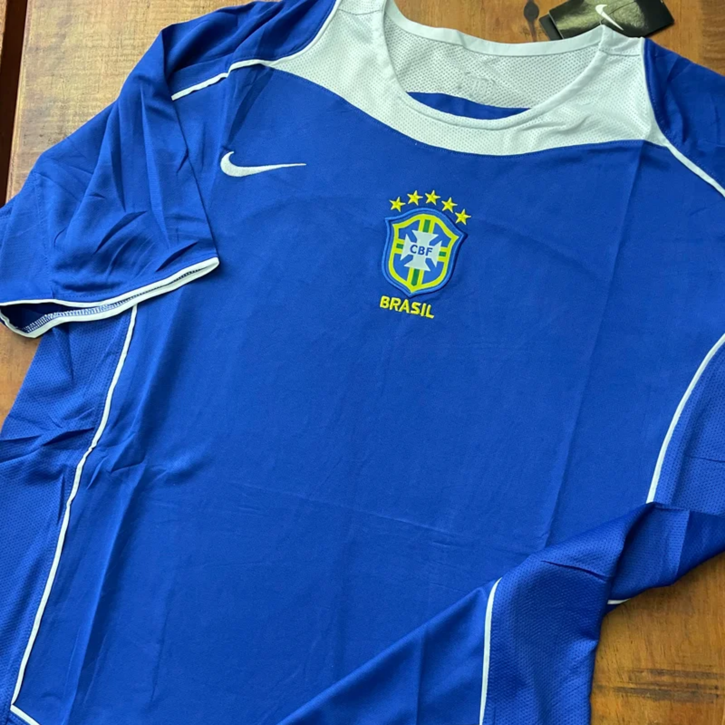 Camisa Retrô Brasil Copa do Mundo 2006 Azul